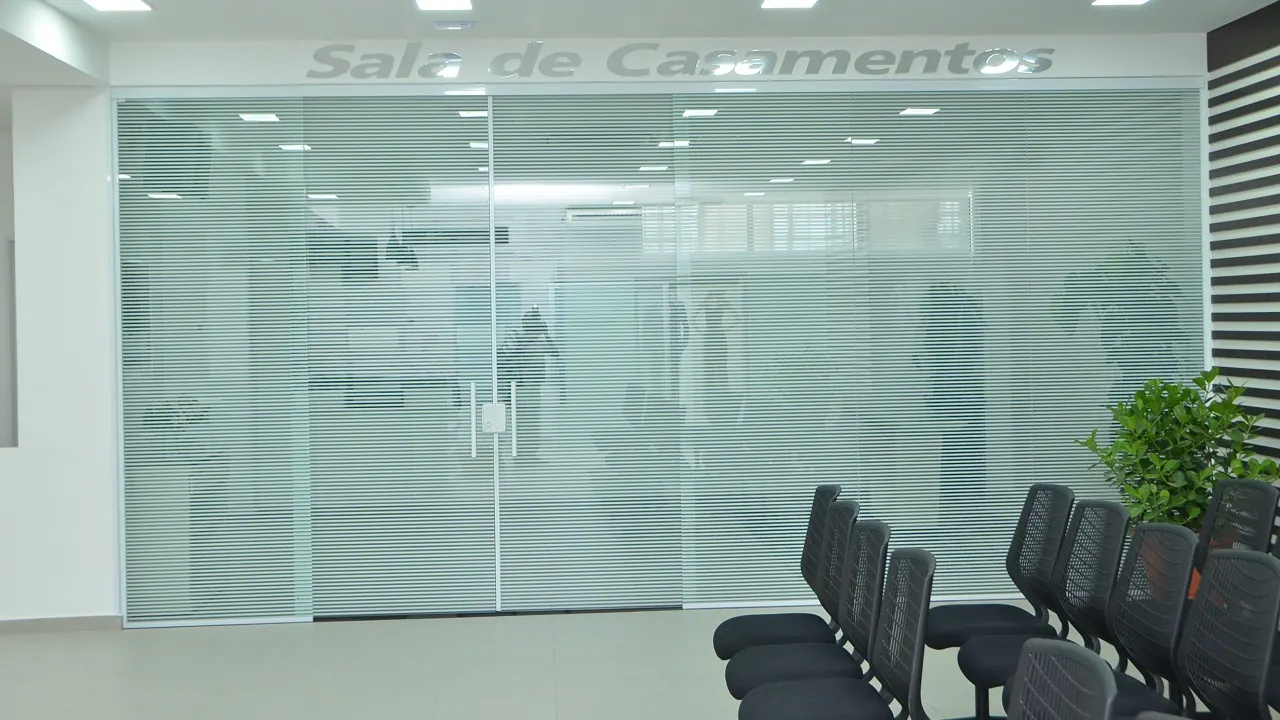 Sala de Casamentos com paredes de vidro
